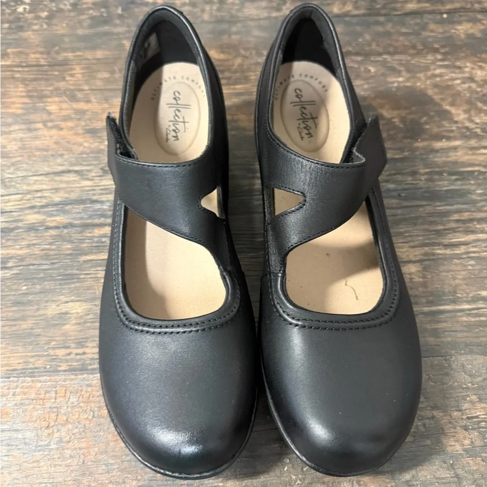 Clarks Black Mules Comfortable Clogs Shoes Size 9.5 - Picture 1 of 5